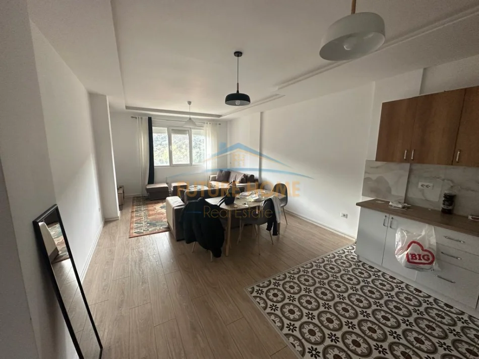 Tirane, shitet apartament 1+1,  Kati 4, 72 m² 175.000 € (Kopshti Zoologjik) Kompleksi Mateo