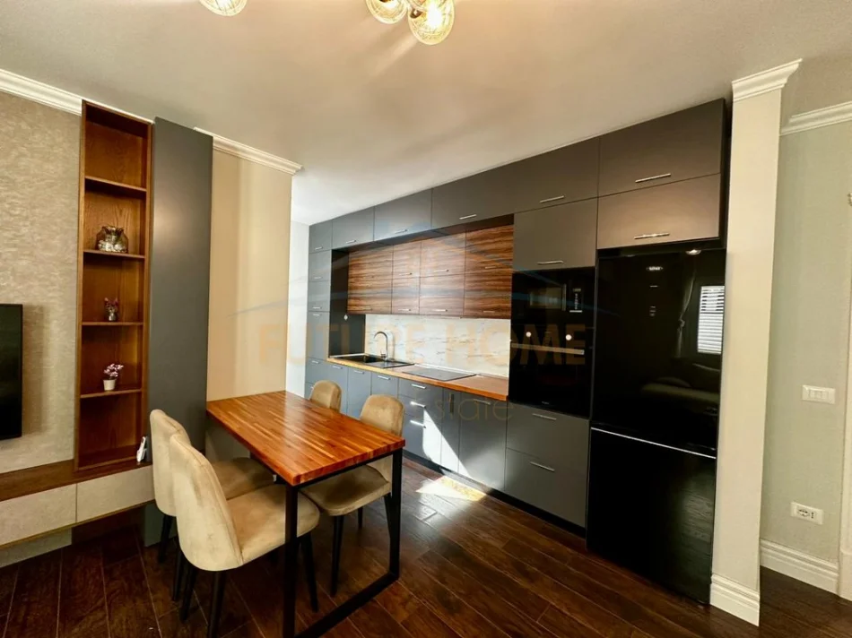 Durres, jepet me qera apartament 1+1 Kati 5, 71 m² 600 € 