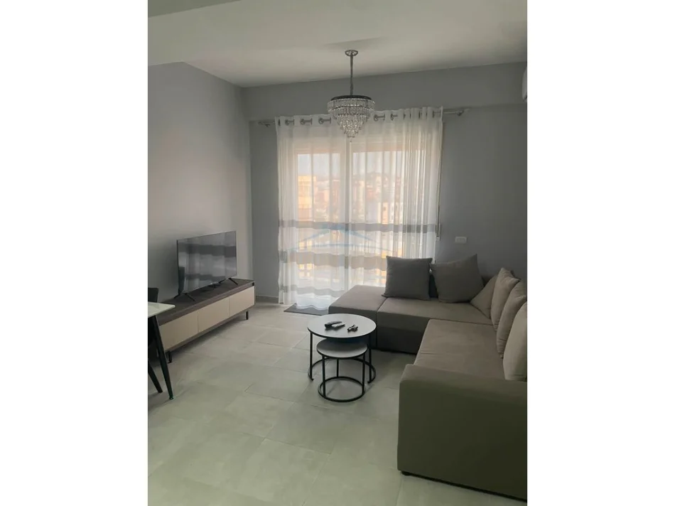 Tirane, jepet me qera apartament 2+1 Kati 7, 101 m² 700 € (Materniteti i Ri)