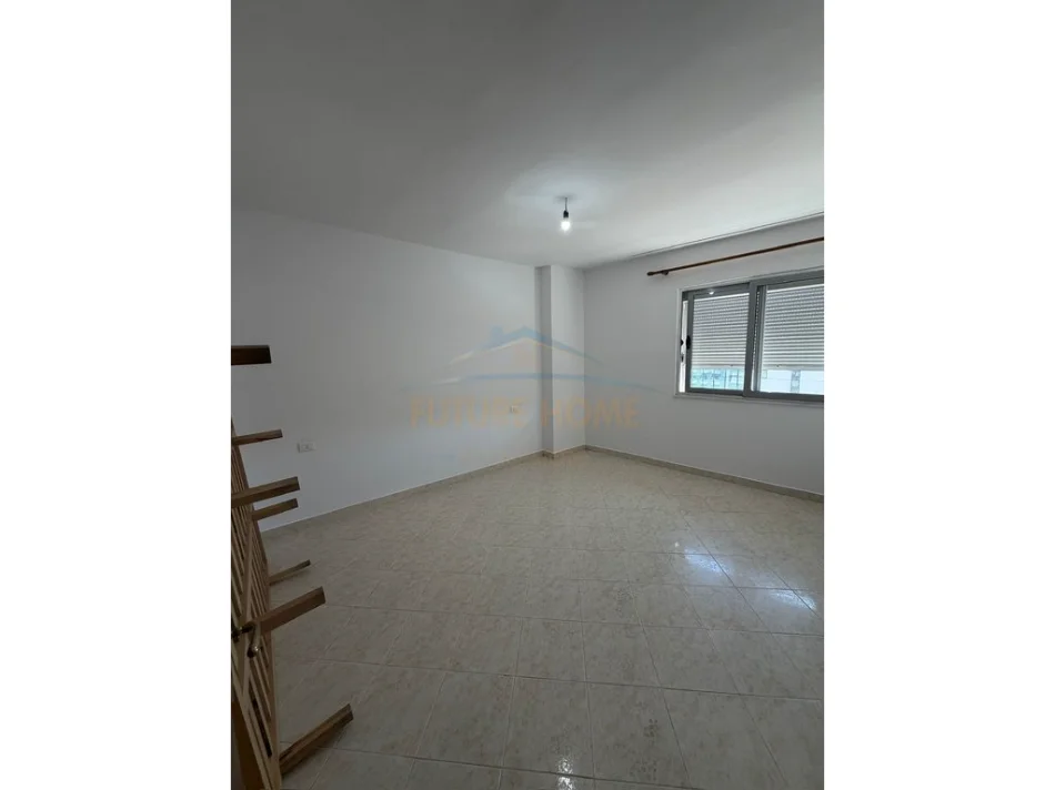 Tirane, jepet me qera apartament 2+1 Kati 6, 89 m² 450 € (unaza e re)