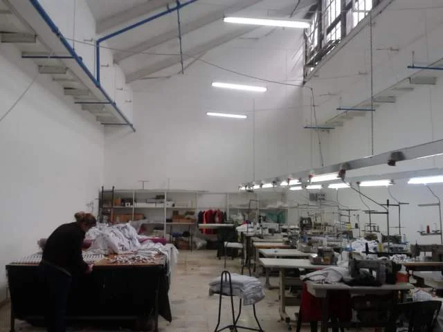 Tirane, jepet me qera ambjent biznesi Kati 0, 1.000 m² 2.200 Euro (llazi miho)