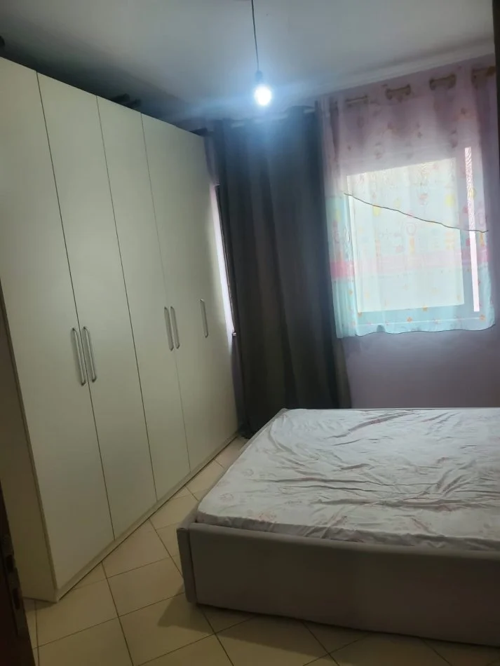 Tirane, shes apartament 2+1+Ballkon Kati 4, 88 m² 107.000 € 