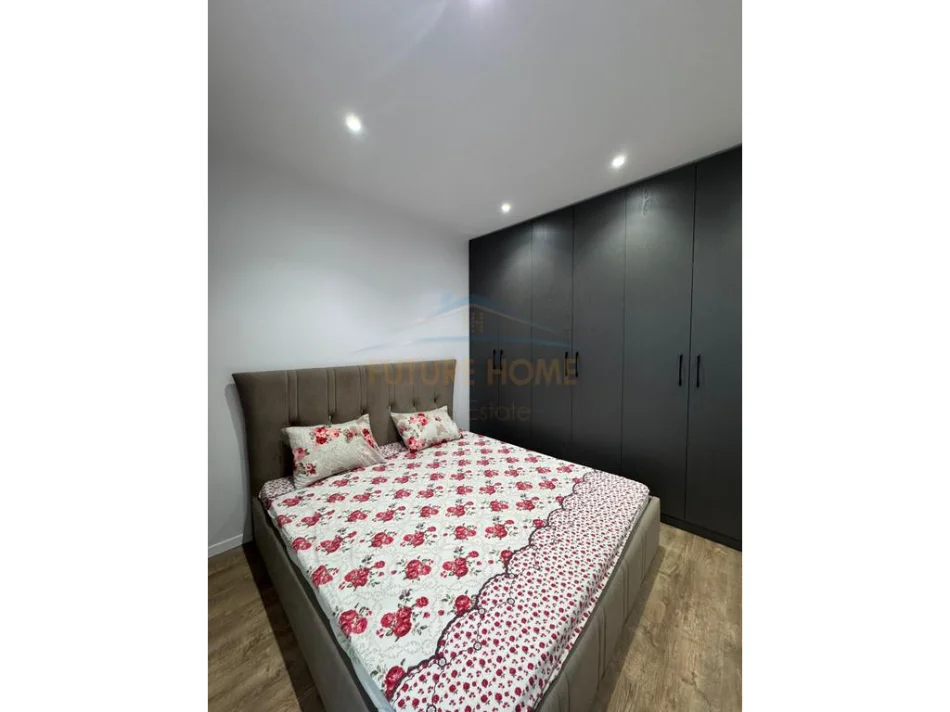 Tirane, jepet me qera apartament 1+1 Kati 3, 400 € (Paskuqan)