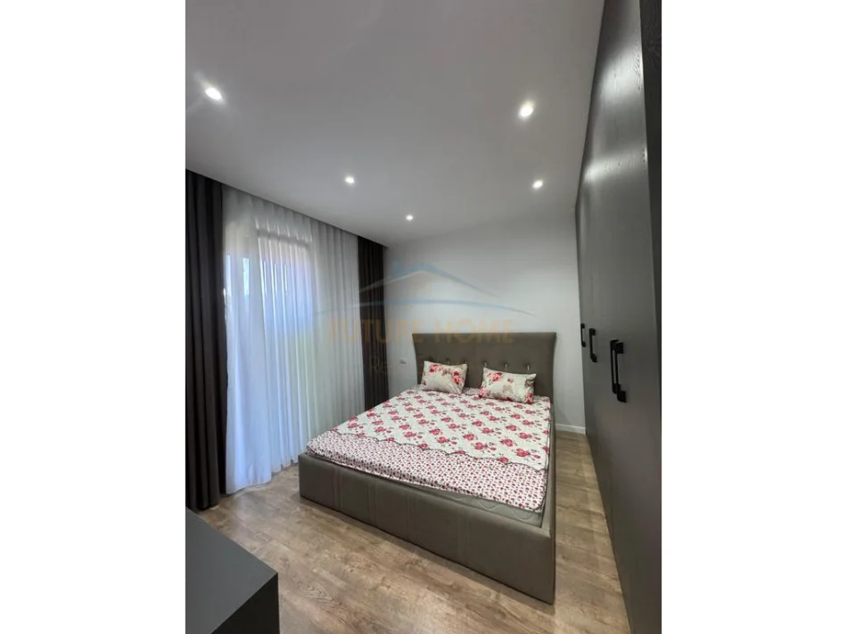 Tirane, jepet me qera apartament 1+1+Ballkon Kati 3, 63 m² 400 € (Paskuqan)