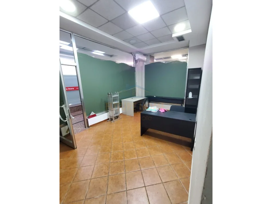 jap me qera zyre Kati 2, 24 m² 320 € (STACIONII I TRENIT)