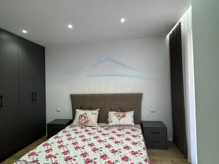Tirane, jepet me qera apartament 2+1+Ballkon Kati 4, 74 m² 500 € (Paskuqan)