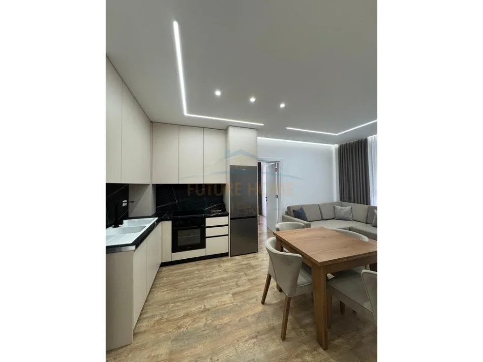 Tirane, jepet me qera apartament 2+1 Kati 4, 74 m² 500 € (Paskuqan)