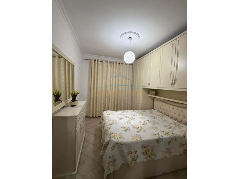 Tirane, jepet me qera apartament 1+1 Kati 6, 51 m² 450 € (yzberisht)