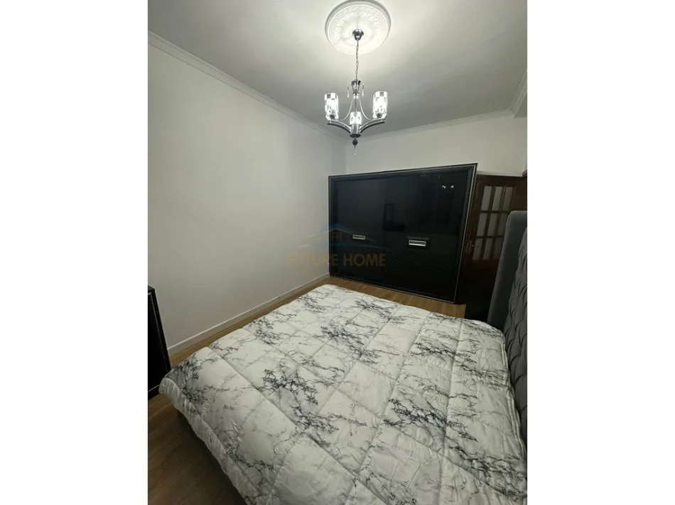 Tirane, jepet me qera apartament 2+1 Kati 2, 74 m² 700 € (Pallatet Shallvare, Tiranë)