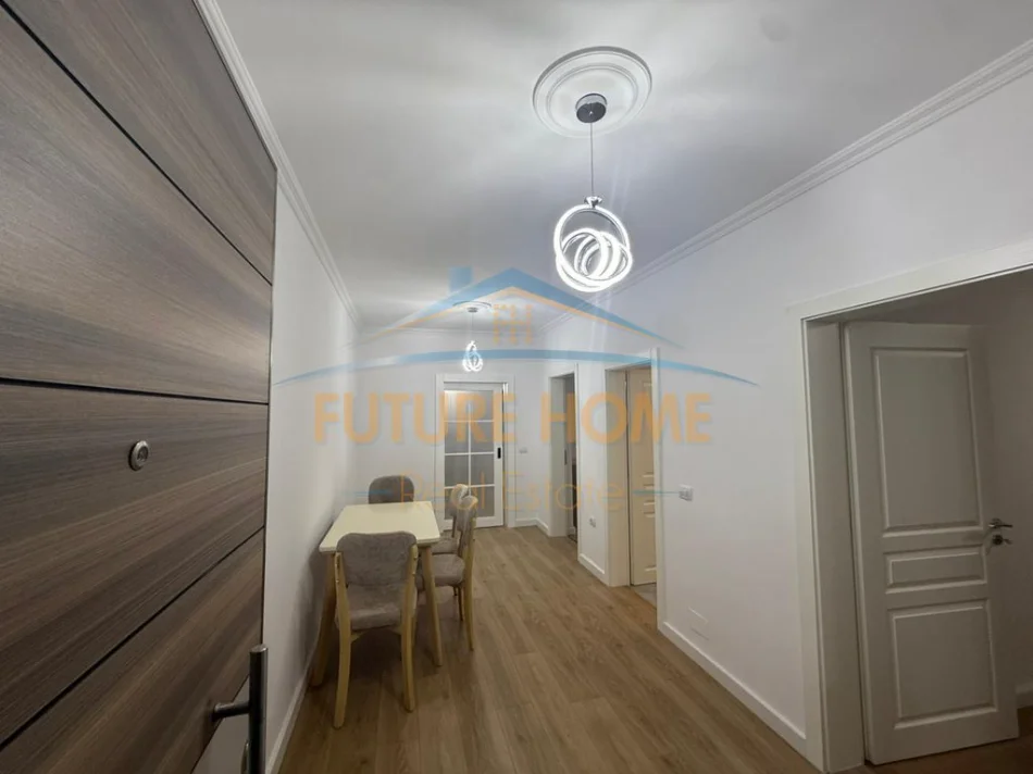 Tirane, jepet me qera apartament 2+1 Kati 3, 110 m² 840 € (Stadiumi Dinamo)