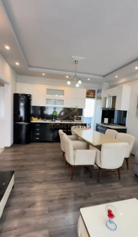 Tirane, shitet apartament 2+1+Ballkon Kati 5, 92 m² 258.000 € (liqeni artificial i tiranes)