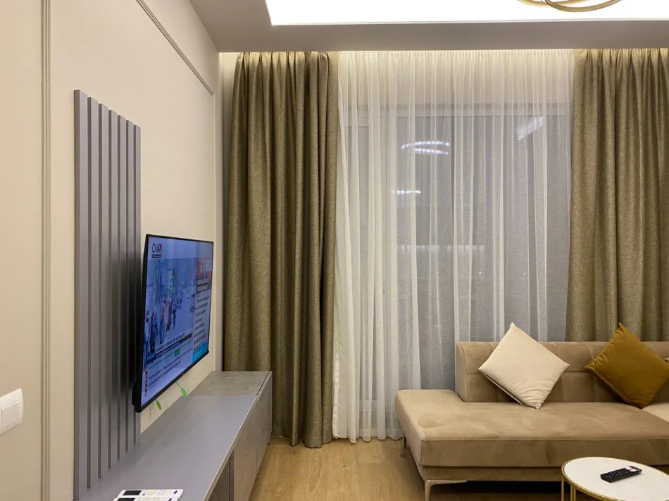 Tirane, jap me qera apartament 1+1+Ballkon Kati 6, 61 m² (Rruga Siri Kodra, Kompleksi Kontakt)