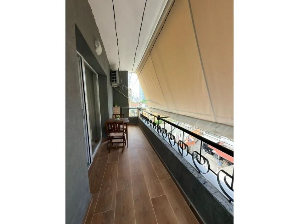 Tirane, jepet me qera apartament 2+1+Ballkon Kati 4, 88 m² 1.000 € (Pazar i ri)