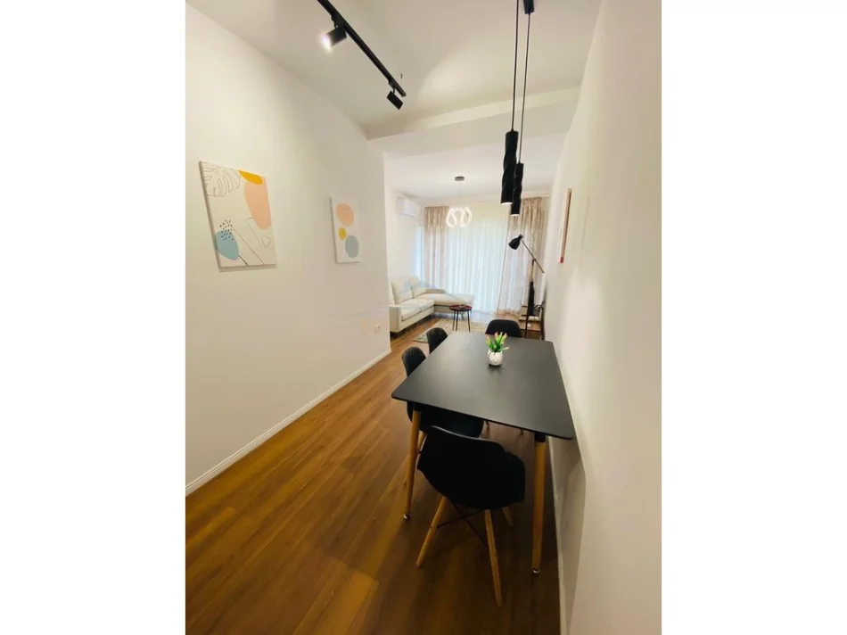 Tirane, jepet me qera apartament 1+1+Ballkon Kati 3, 62 m² 600 € (Rezidenca Kodra e Diellit 2)