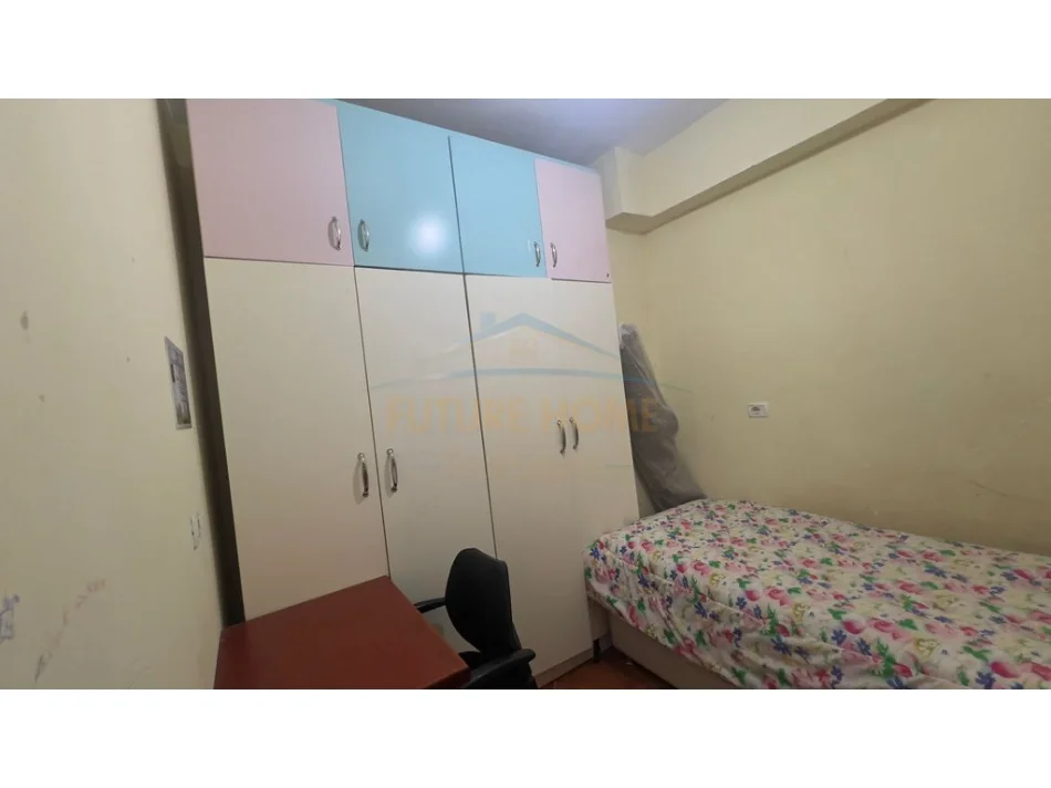 Tirane, shitet apartament 2+1 Kati 2, 80 m² 120.000 € (misto mame)
