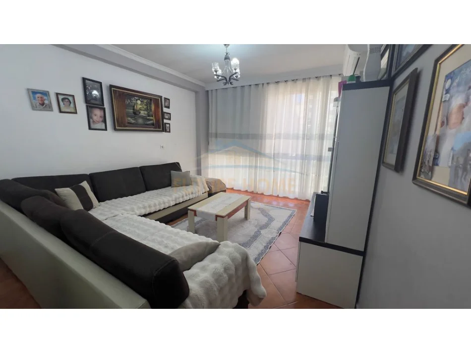 Tirane, shitet apartament 2+1+Ballkon Kati 2, 80 m² 120.000 € (Misto Mame)