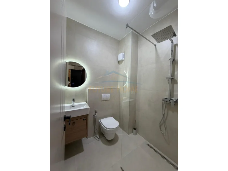 Tirane, jepet me qera apartament 1+1+Ballkon Kati 1, 73 m² 730 € (Kopshti zoologjik)