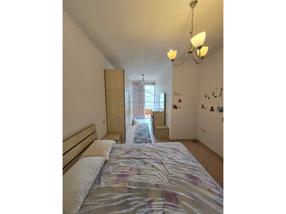 Tirane, shitet apartament 2+1 Kati 7, 99 m² 135.000 € (Unaza e Re)