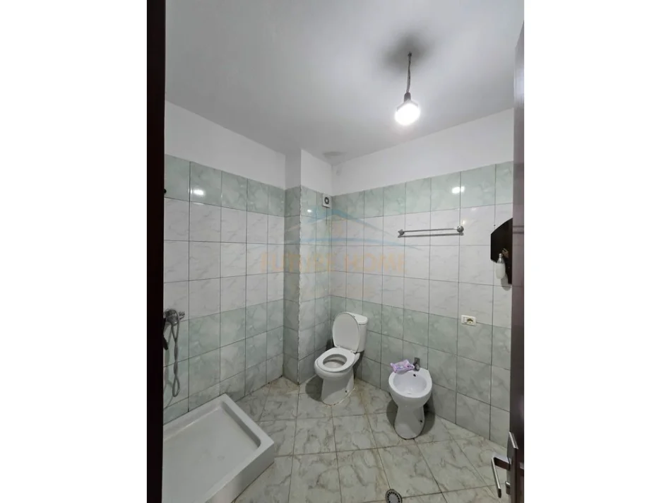 Tirane, shitet apartament 2+1 Kati 7, 99 m² 135.000 € (Unaza e Re)