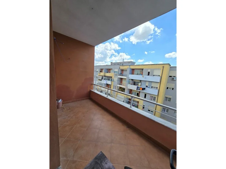 Tirane, shes apartament 2+1+Ballkon Kati 7, 98 m² 135.000 € (astir)