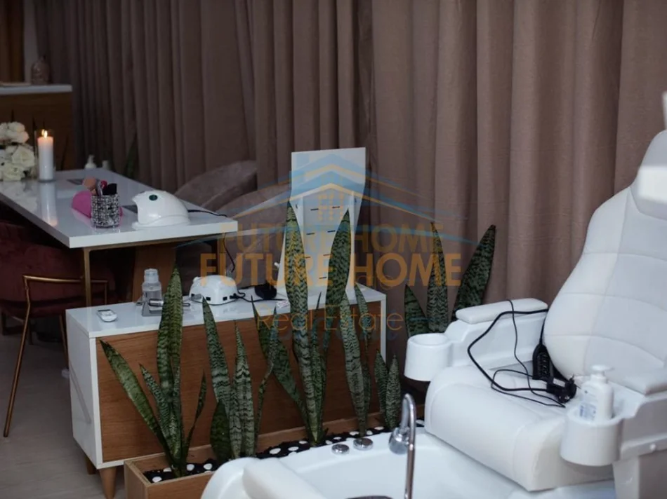 Tirane, shitet aktivitet biznesi Kati 0, 53 m² 175.000 € (Irfan Tomini)