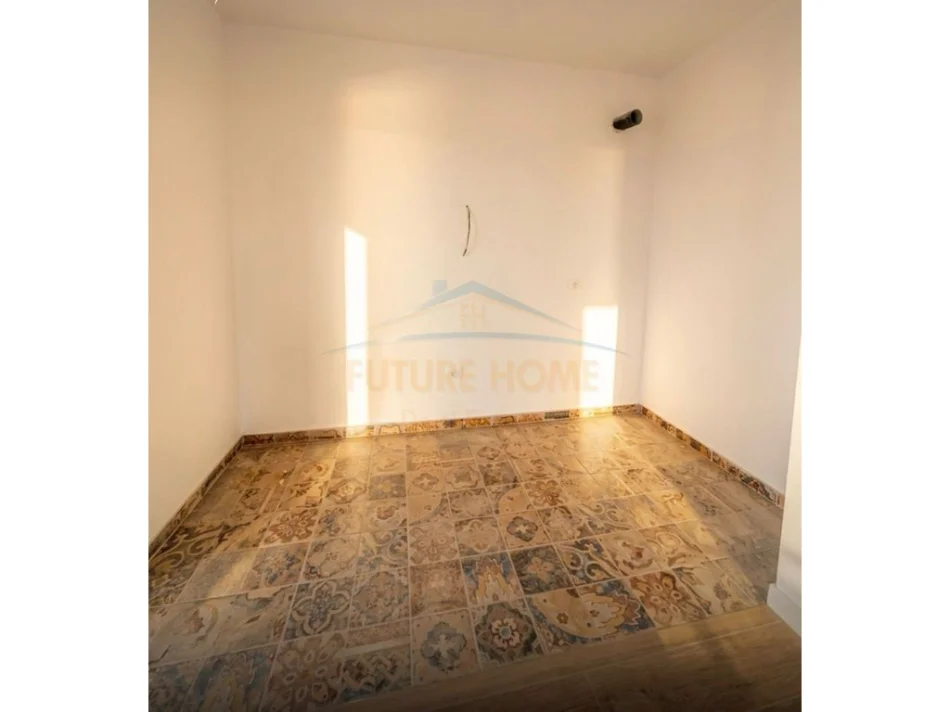 Tirane, shitet apartament 2+1,  Kati 7, 104 m² 187.000 € (Rruga Dritan Hoxha, Kompleksi Aura)