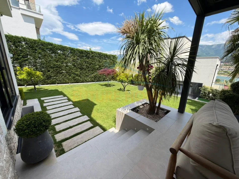 Tirane, jepet me qera Vile Vile 3 Katshe Kati 0, 415 m² 5.000 € (Farke)