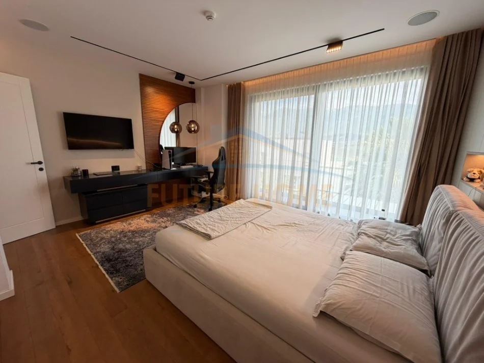 Tirane, jepet me qera Vile Vile 2 Katshe Kati 0, 280 m² 5.000 € (Farke, Tirane)