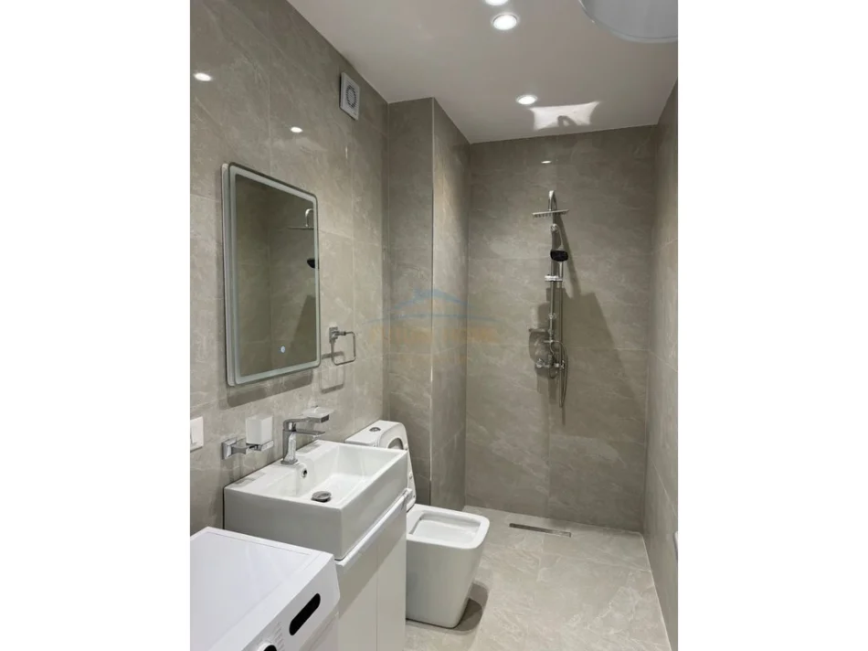 SHITET APARTAMENT 1+1 , MYSLYM SHYR