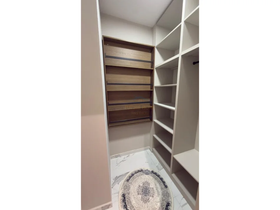 Shqiperi, jepet me qera apartament 2+1+Ballkon Kati 7, 950 € 