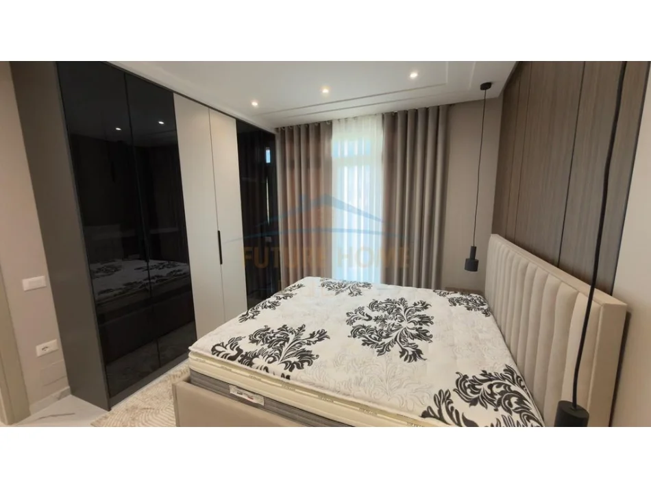 Shqiperi, jepet me qera apartament 2+1+Ballkon Kati 7, 950 € 