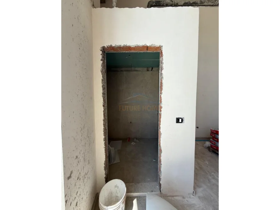 Tirane, shitet ambjent biznesi Kati 0, 142 m² 482.000 € 