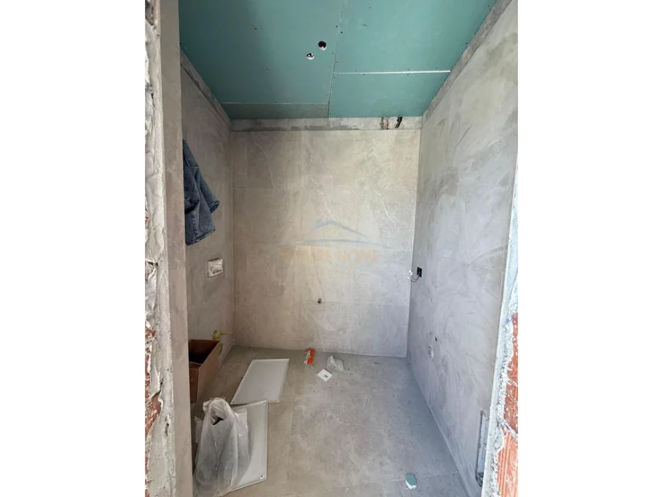 Tirane, shitet ambjent biznesi Kati 0, 141 m² 482.000 € (Jordan Misja)