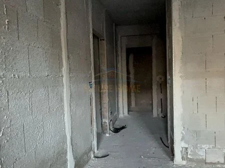 Tirane, shitet apartament 2+1 Kati 3, 130 m² 303.150 € (KOMUNA E PARISIT)