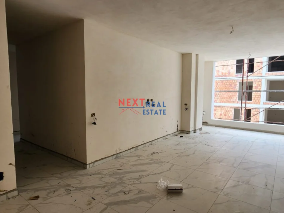 REZERVO PRONEN VETEM ME 500€! Vlore, shitet apartament 2+1+Ballkon , 103 m² 115.000 € (ORIKUM)