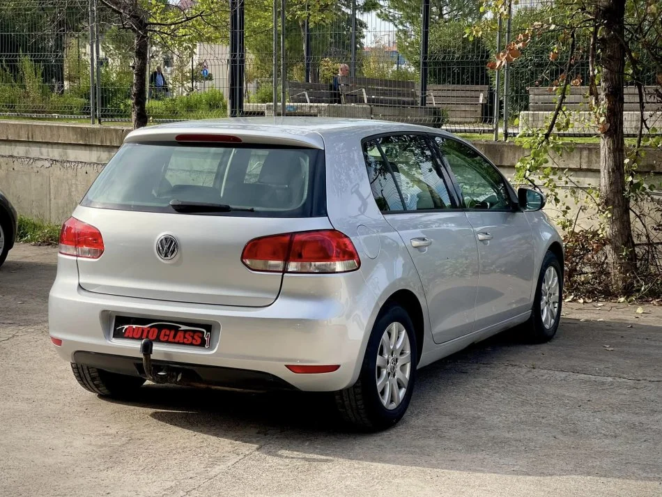 Tirane, shes makine VW GOLF 6 Benzin, gri metalizato manuale Klima 205.000 km 5290 €