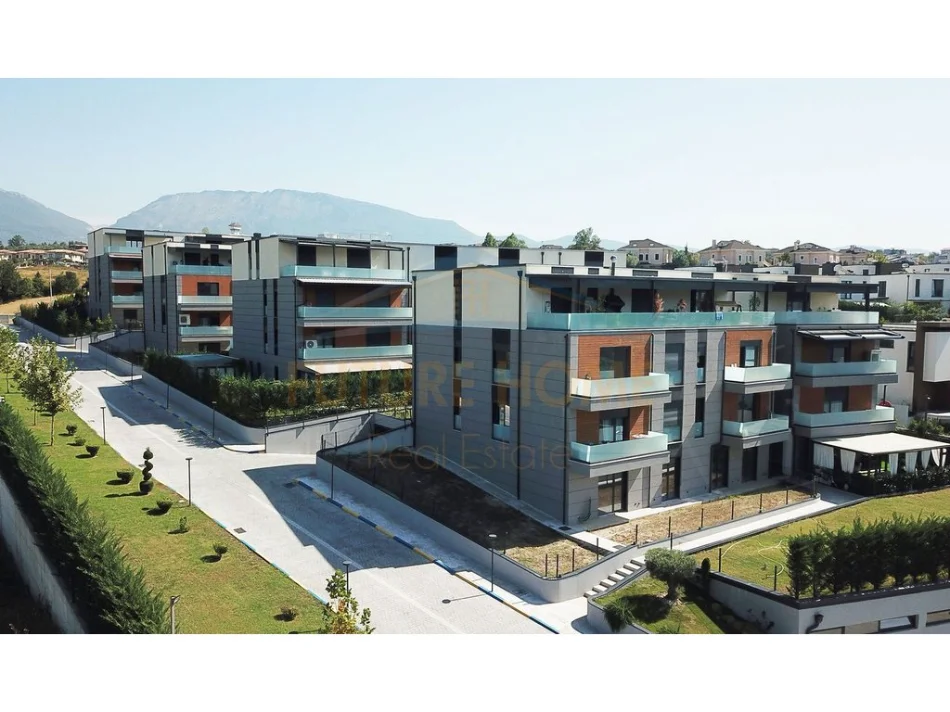 Tirane, jepet me qera apartament 2+1+Ballkon Kati 1, 117 m² 1.500 € (TEG, Sofia Residence)
