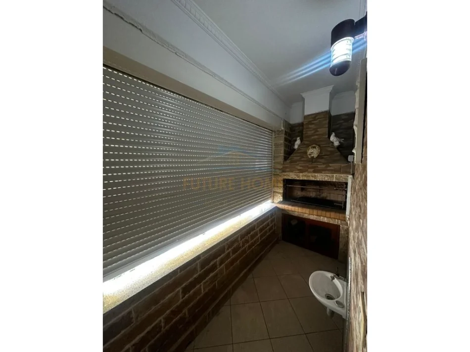 Durres, jepet me qera apartament 2+1 Kati 5, 75 m² 350 € (Lagjia 16, Durrës)