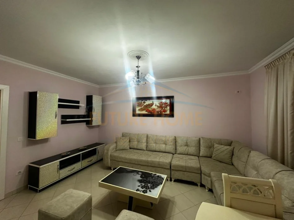 Durres, jepet me qera apartament 2+1 Kati 5, 75 m² 350 € (Lagjia 16, Durrës)