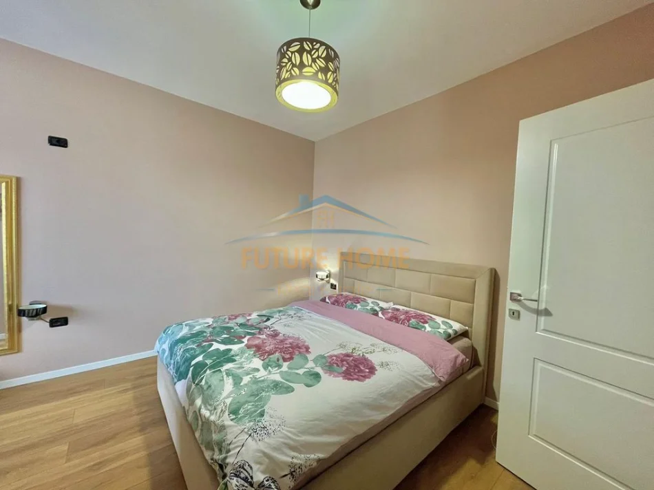 Tirane, shitet apartament 1+1+Ballkon Kati 6, 58 m² 127.000 € (Unaza e Re)