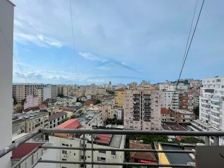 Durres, shitet apartament 2+1+Ballkon Kati 9, 100 m² 135.000 € 