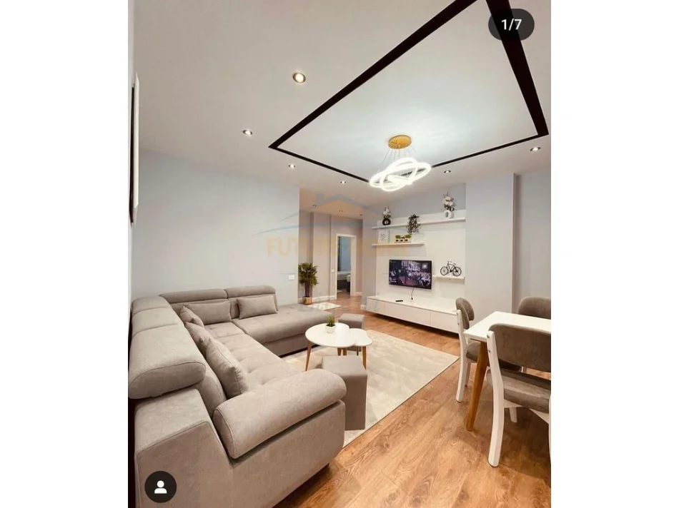 Tirane, jepet me qera apartament 2+1+Ballkon Kati 2, 85 m² 820 € (Parku)