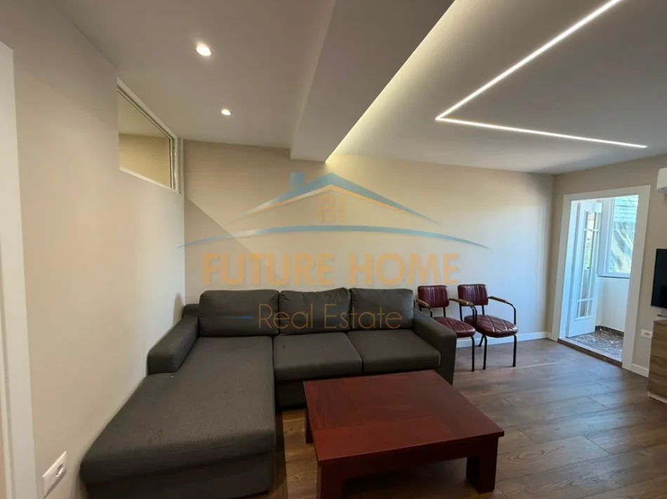 Tirane, jepet me qera apartament 1+1 Kati 3, 50 m² 350 € (sauk i ri)