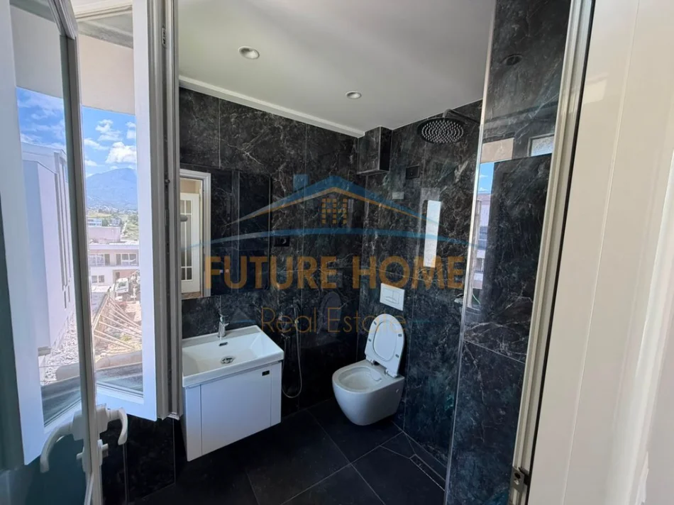 Tirane, jepet me qera apartament 2+1 Kati 3, 75 m² 450 € (sauk i ri)
