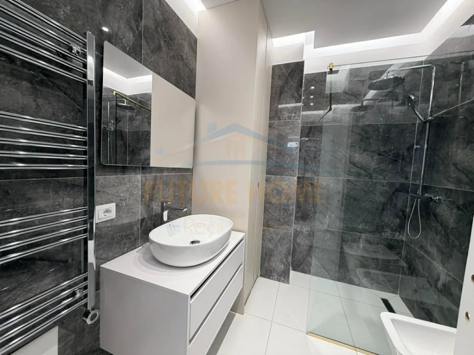 Tirane, shitet apartament 3+1 Kati 4, 141 m² 317.000 € (RRUGA DRITAN HOXHA)