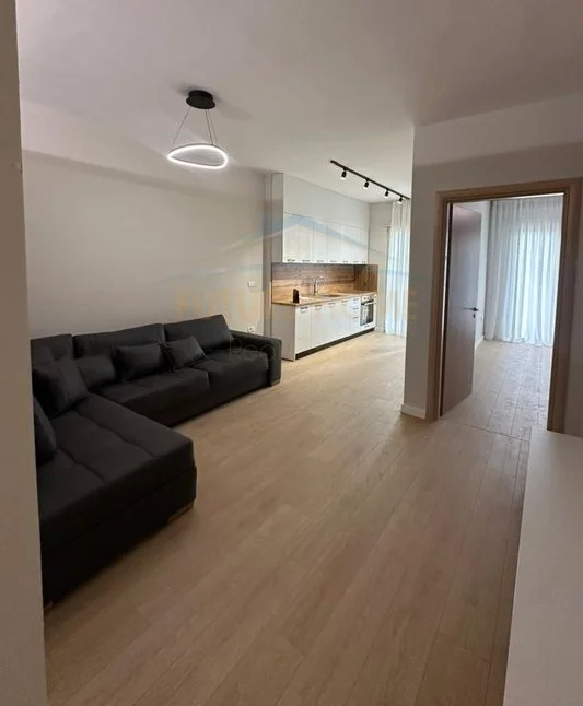 Tirane, shitet apartament 2+1 Kati 3, 77 m² 119.000 € (Rruga e Dajtit)