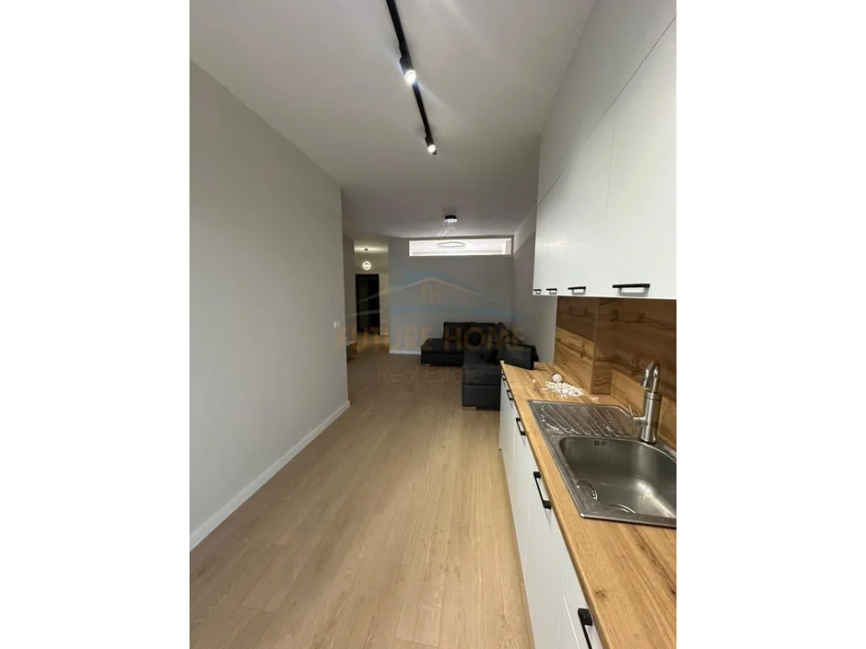Tirane, shitet apartament 2+1+Ballkon Kati 2, 77 m² 119.000 € (Fresk)