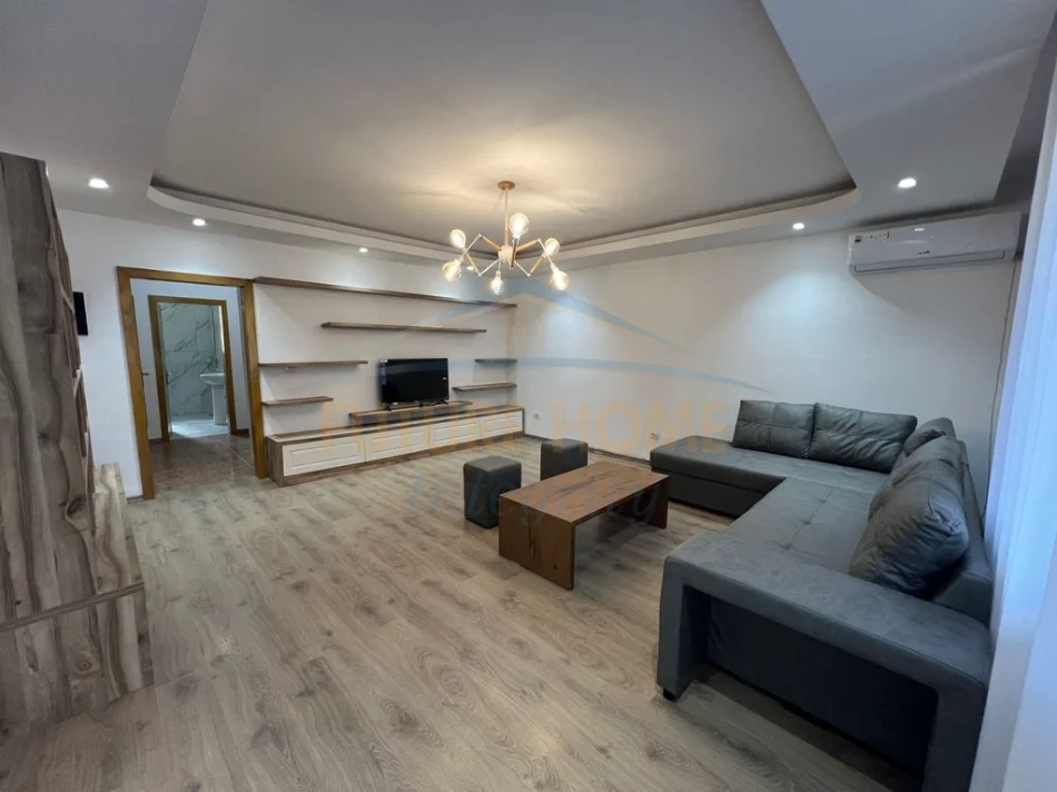 Tirane, jepet me qera apartament 2+1 Kati 1, 111 m² 650 € (Shkolla e Baletit)