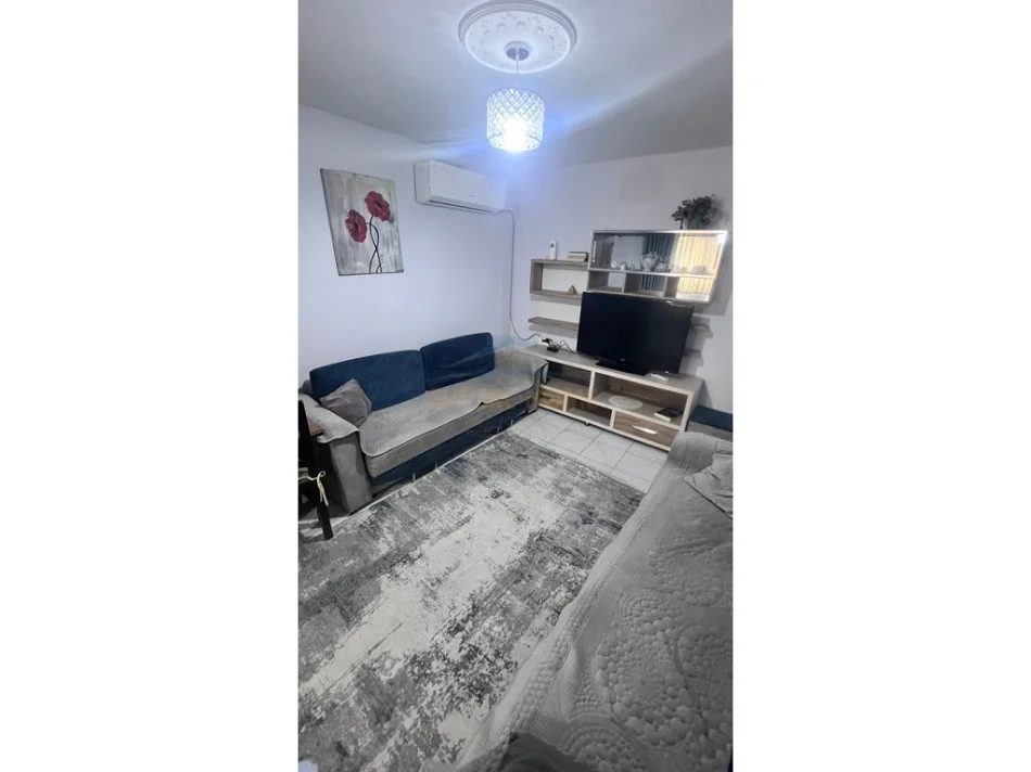 Tirane, jepet me qera apartament 1+1+Ballkon Kati 1, 51 m² 500 € 