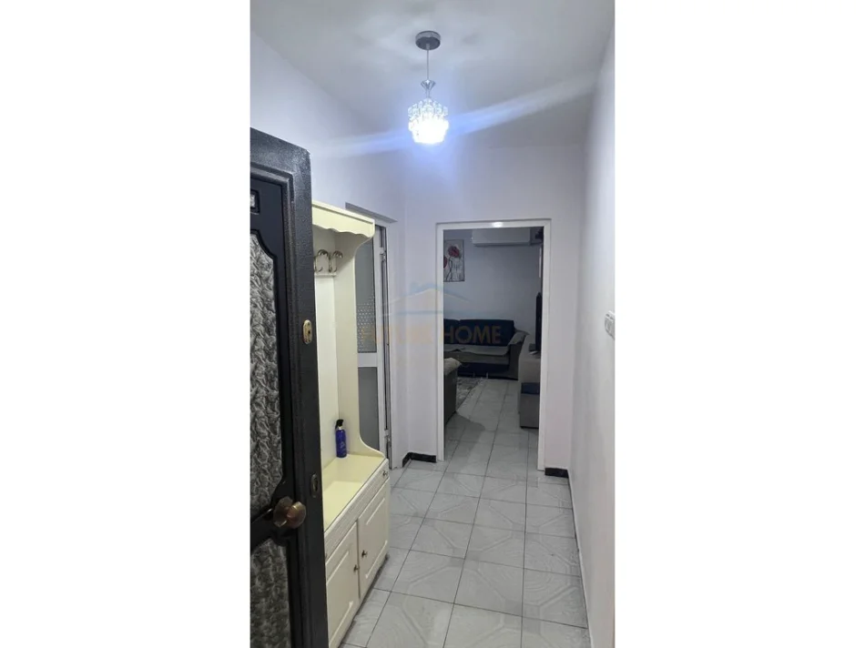 Tirane, jepet me qera apartament 1+1 Kati 1, 51 m² 500 € (Selvia)